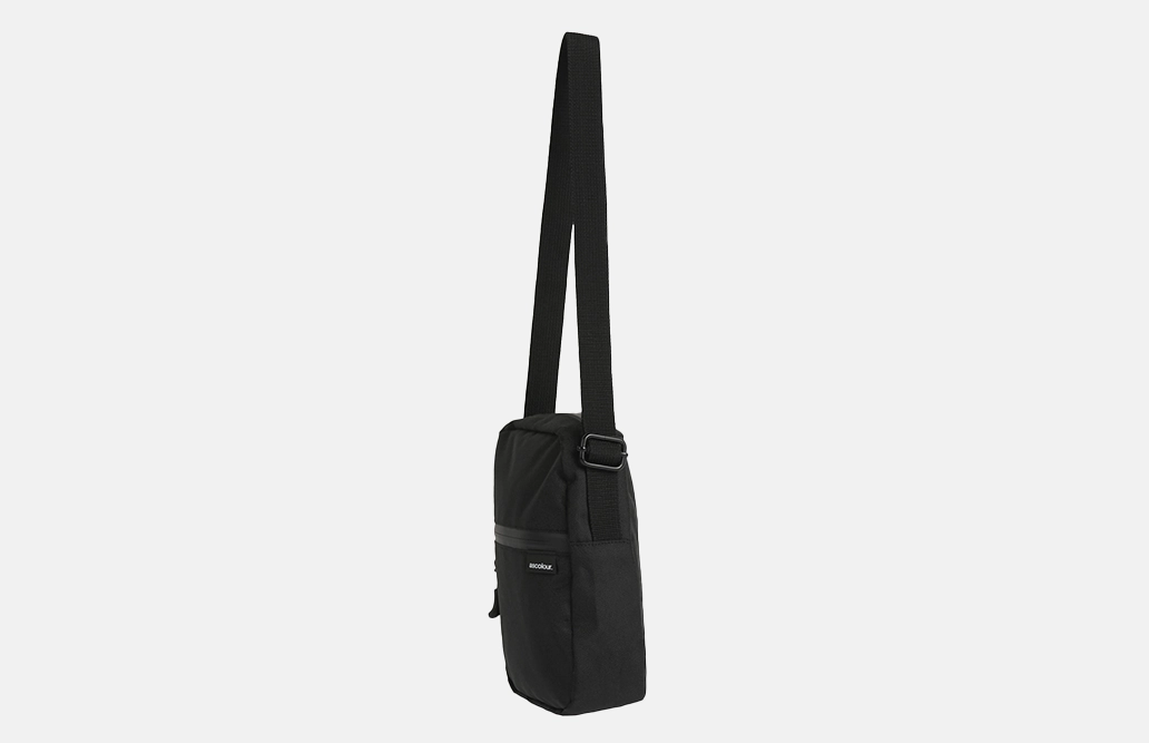 1026_RECYCLED_TRANSIT_BAG_TURN