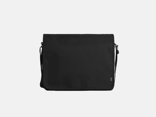 1027_RECYCLED_MESSENGER_BAG_MAIN