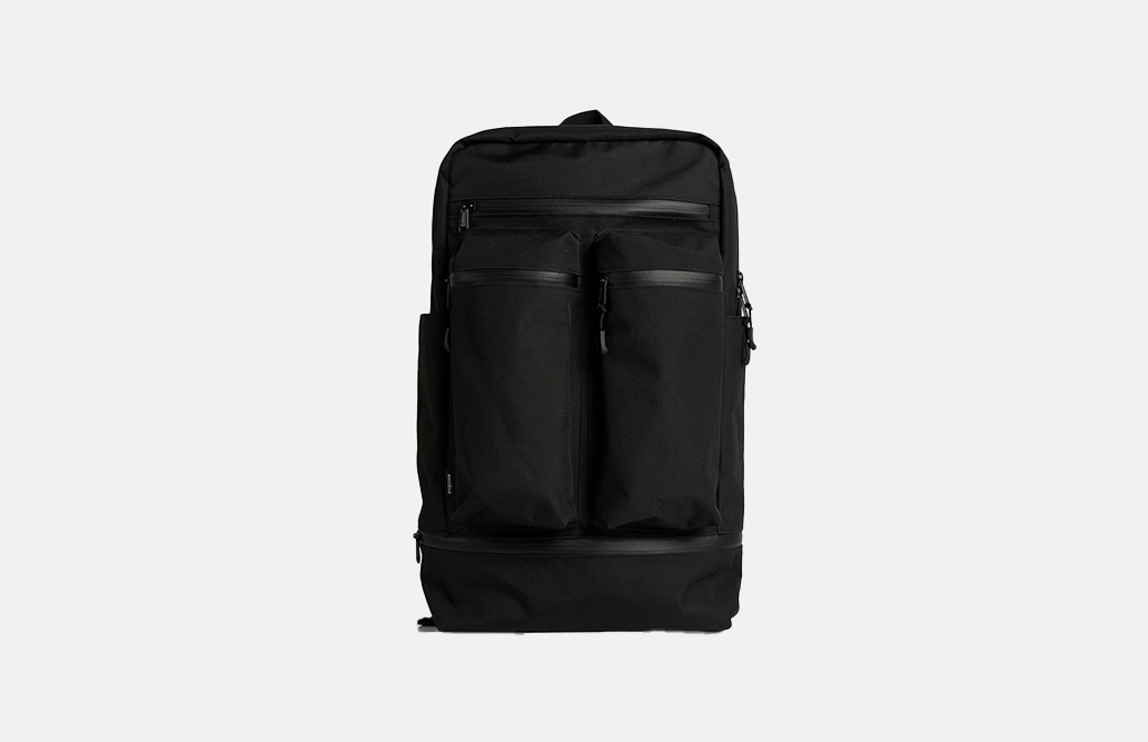 1030_RECYCLED_TRAVEL_BACKPACK_MAIN