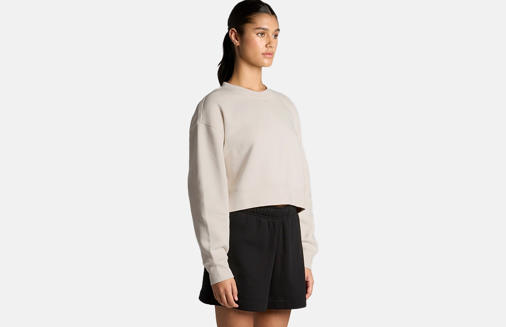 4169_WOS_RELAX_CROP_CREW_TURN