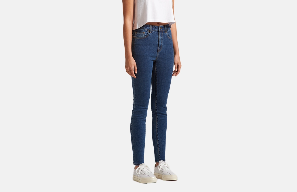 4800_WOS_SKINNY_JEANS_TURN