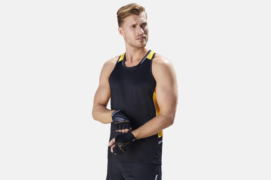 SG702M_Mens Renegade Singlet_Model