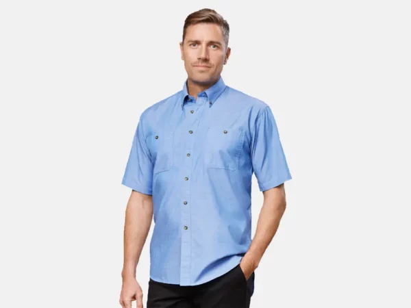 SH113_Mens Chambray Short Sleeve Shirt_Model
