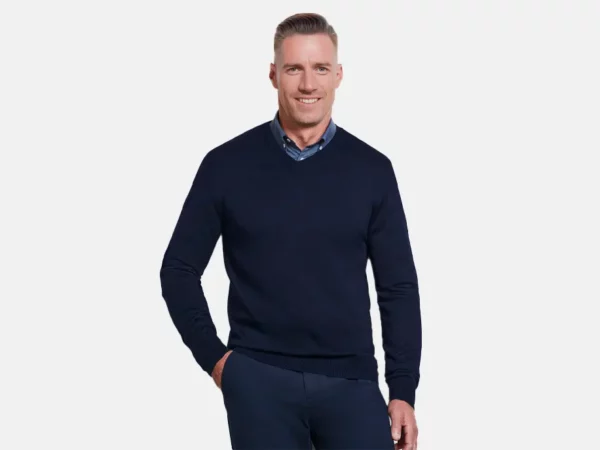 WP916M_Mens Roma Knit Pullover_Model