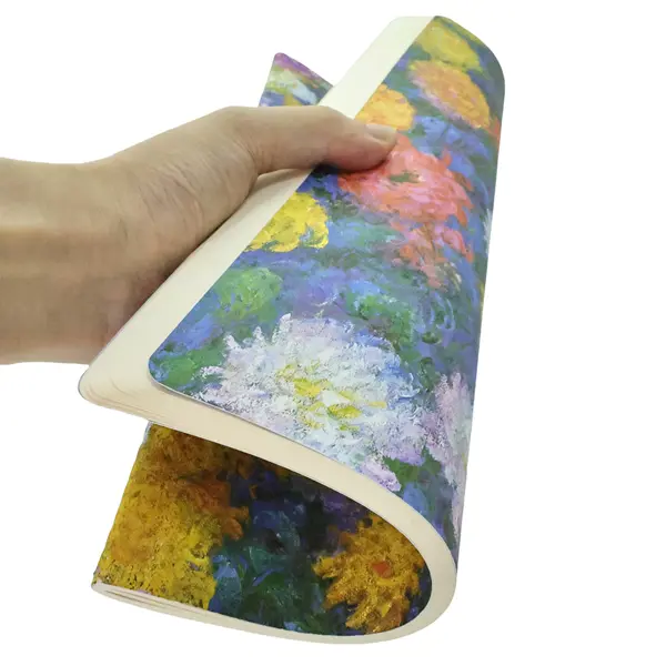 Vista de la flexibilidad del cuaderno Crisantemos de Monet