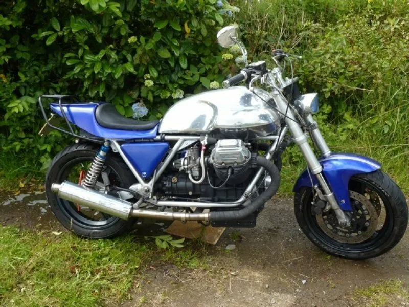 Long Guzzi tank with Aero cap