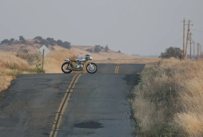 Jason Moore`s fantastic Honda CB550 with TAB tank and seat