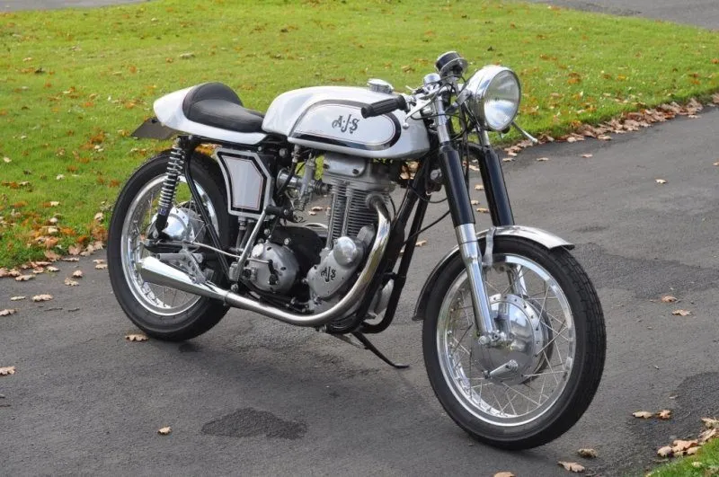 Immaculate 68 AJS with our MiniManx and a bespoke oiltank