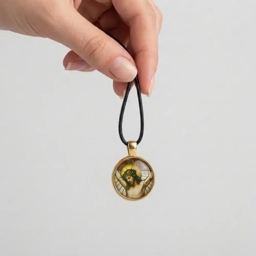 Jesus Christ on Cross Pendant Necklace