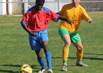 Espagne : La belle initiative de la commune de Muxía pour rendre hommage au jeune footballeur sénégalais Abdoulaye Fall Seck, décédé en plein match en 2016 - wiwsport