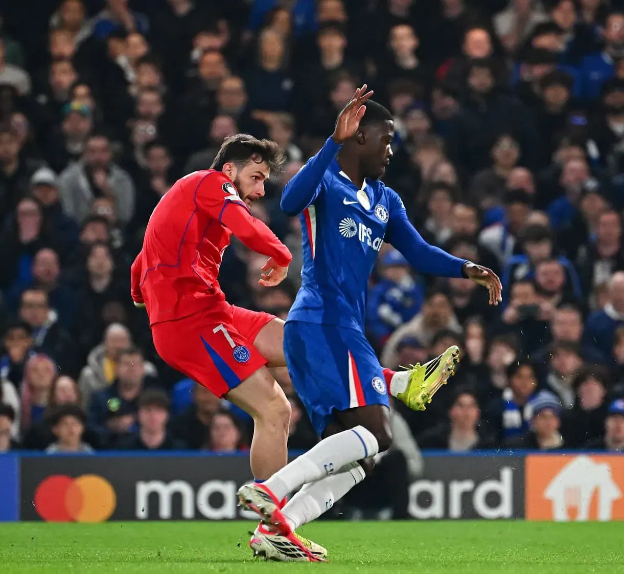 Ligue des Champions : L’énorme bourde de Mamadou Sarr contre le PSG - wiwsport