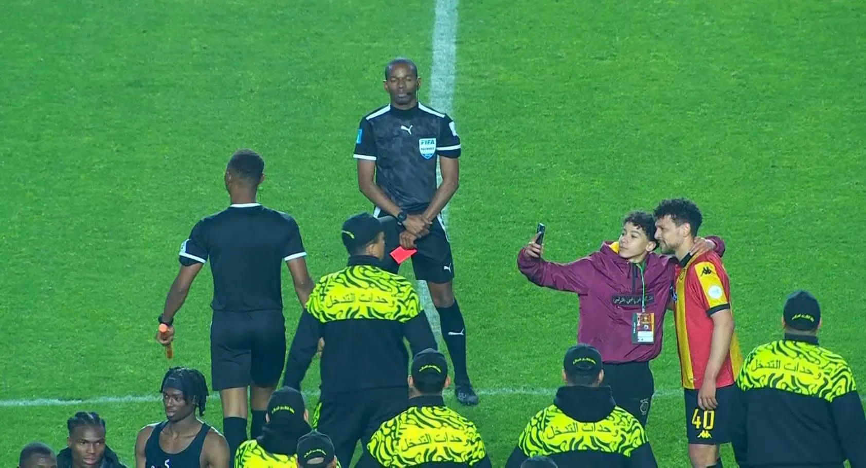 Ligue des champions CAF : Le geste mythique d’Issa Sy au coup de sifflet final du match EST vs Al Ahly - wiwsport