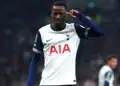 Tottenham : Roberto De Zerbi confirme que Pape Matar Sarr a demandé à partir, le Sénégalais se rapproche de la Juventus - wiwsport