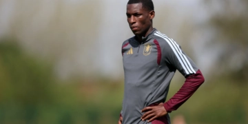 Premier League : Nicolas Jackson, avec le numéro 11, titulaire contre Arsenal pour sa première avec Aston Villa - wiwsport