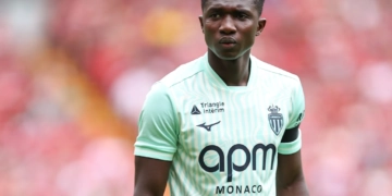 Mercato : Les coulisses rocambolesques du vrai-faux transfert de Lamine Camara à Chelsea - wiwsport