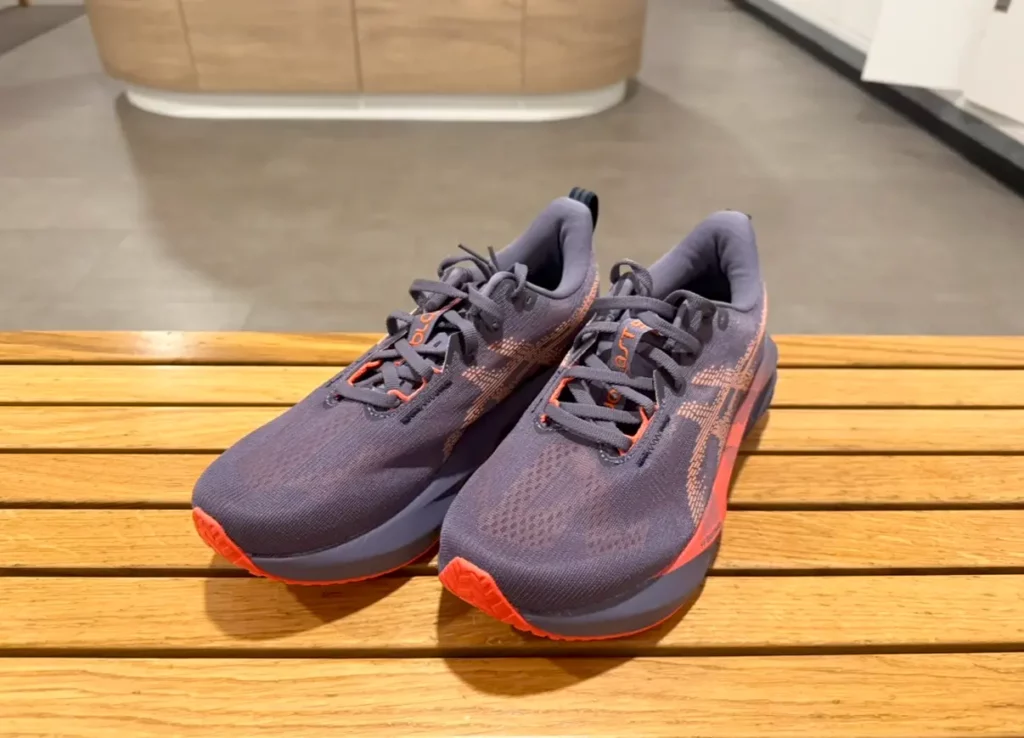 ASICS Novablast 5