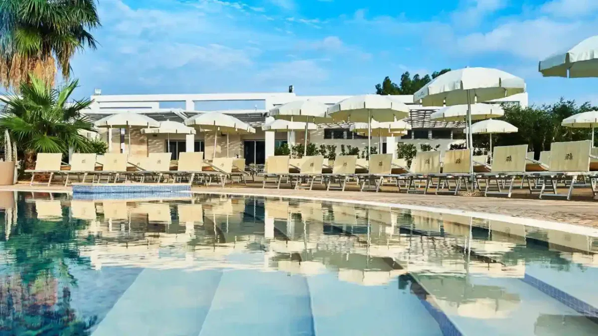 Scopri il Riva Marina Resort nella Riserva Naturale Torre Guaceto: il rifugio perfetto per famiglie con bambini.