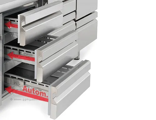 Chladiaci stôl PREMIUM PLUS - 1468x700 mm - s 1 dvierkami a 3 zásuvkami a so zadnou stenou - Image 4