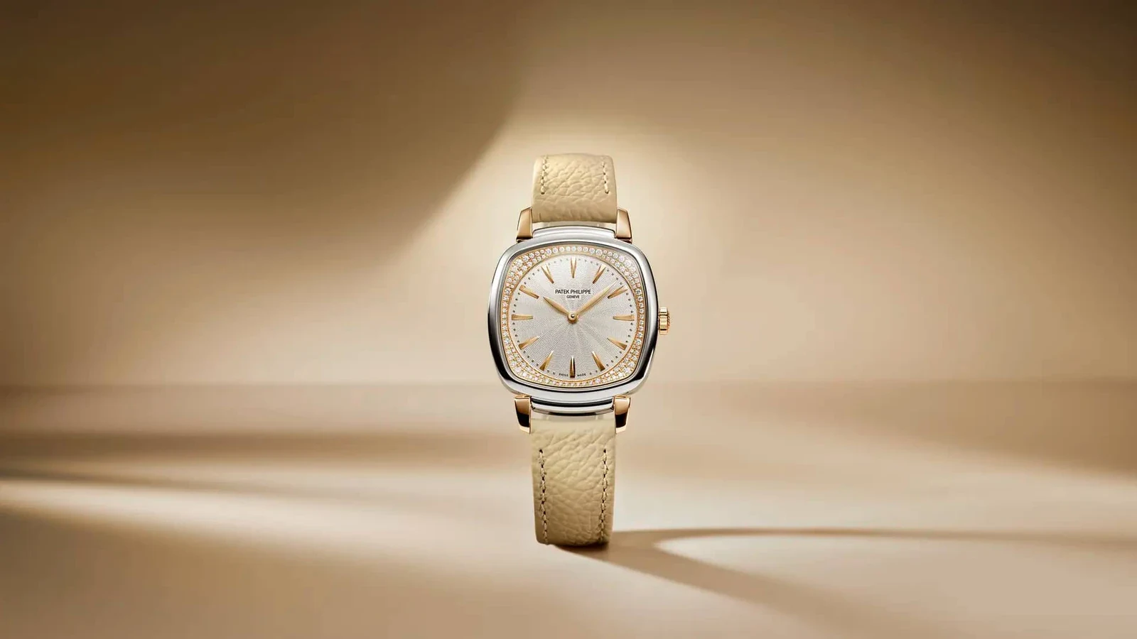 Patek Philippe Gondolo Ladies First Ref. 7043GR-001 in white gold with rose gold details