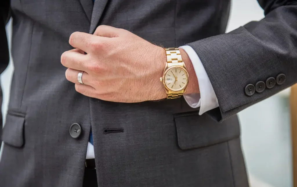 Which Watch to Wear with Formalwear: Questions Collectors Ask Before a Big Event
