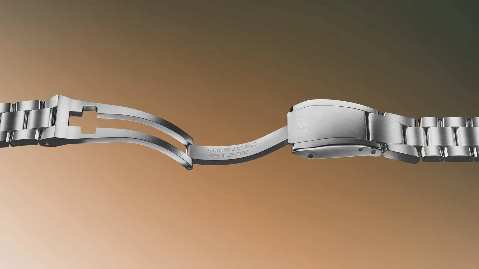 Oris ProPilot Calibre 111 bracelet with LIFT folding clasp
