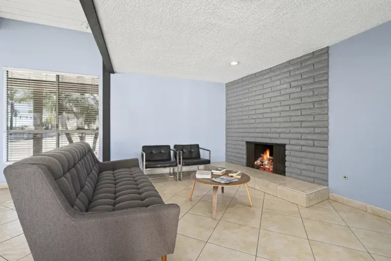 Huntington Beach - Waterfront RV Park - 07