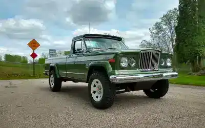 green jeep camache 1