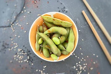 de délicieux edamame pour l'apéro