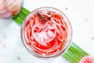 c'est tout simple de faire des pickles d'oignons rouges !