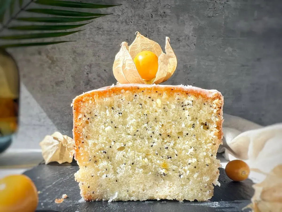 un cake citron pavot d'un moelleux incomparable