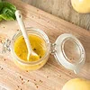 vinaigrette fruits de la passion : parmi les sauces maison, une vinaigrette bien acidulée