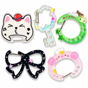 キャラクターやリボンなどの形で製作したオリジナルアクリルカラビナ