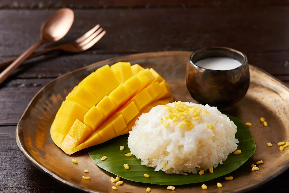 mango and sticky rice