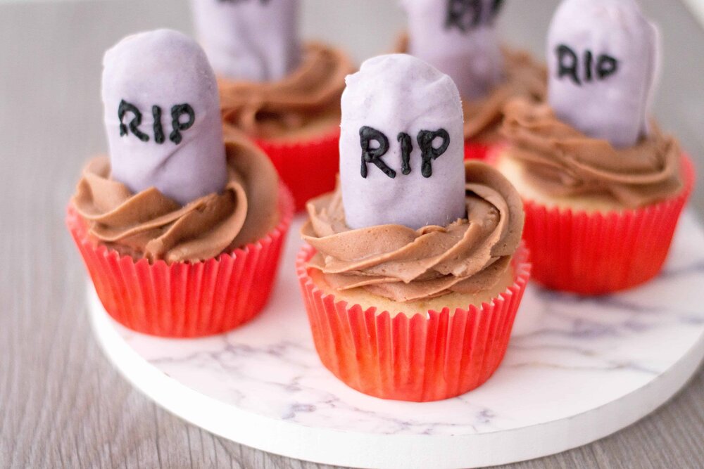 Tombstone Halloween Cupcakes