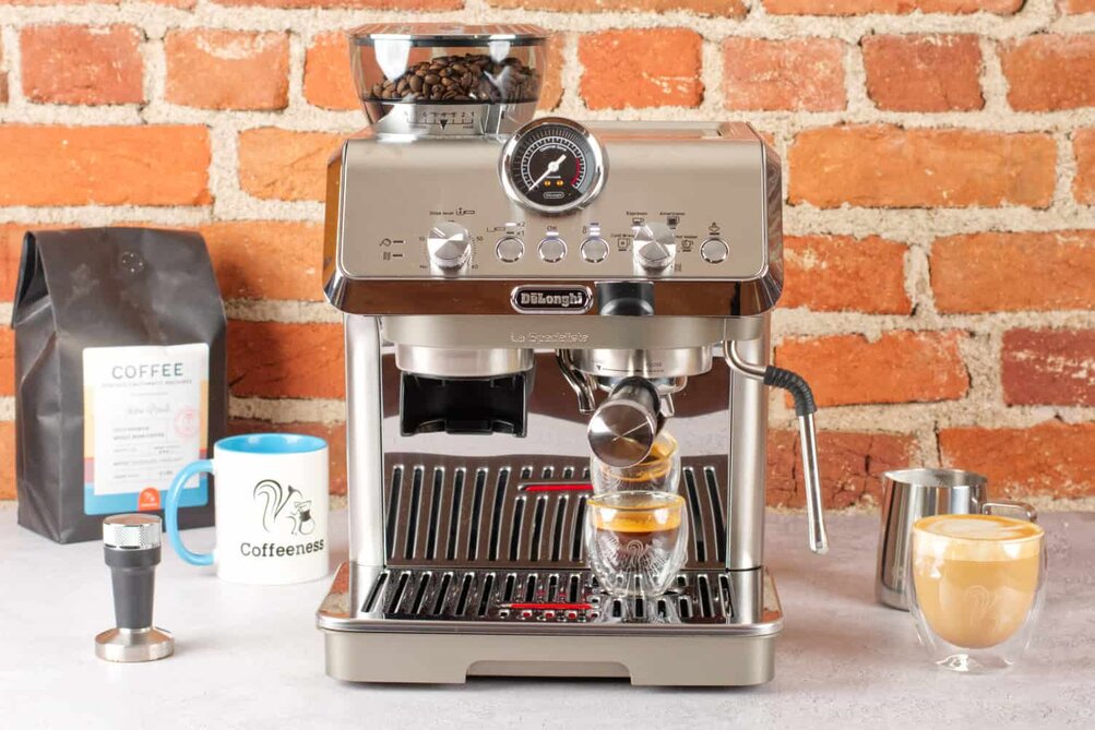 Cold Brew Delonghi La Specialista Manual Coffee Machine Red