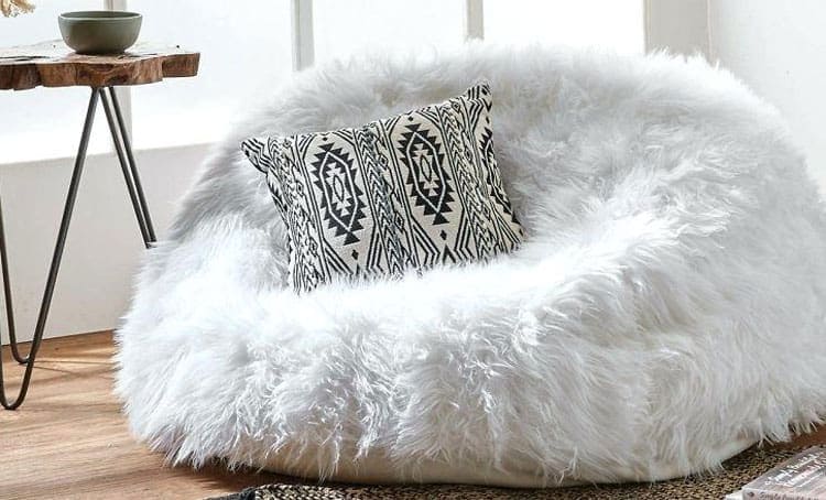 *NEW* COMFORTABLE SOFT FUR BEAN BAG XL! Perfect For Gaming And Relaxing!!!!!!!