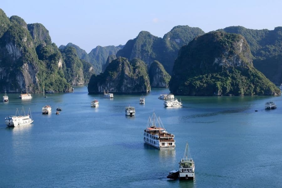 Halong Bay Cruise Experience: 18 of the Best Ways to Enjoy Your Trip | Halong Hub