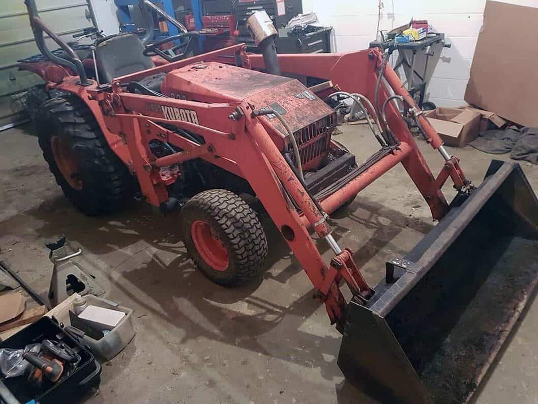 Kubota B20 before engine tear down.