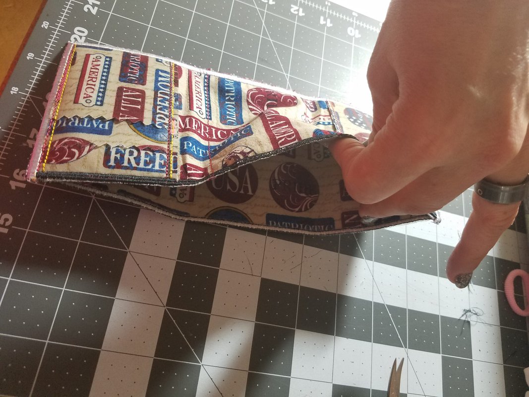 Tri-Fold Wallet for 300x200 hoop and directions - Image 2