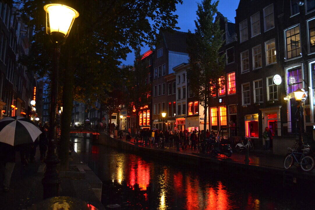 Come Arrivare Al Quartiere Luci Rosse Amsterdam Dal Centro Citta