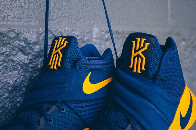nike kyrie 2 cavs