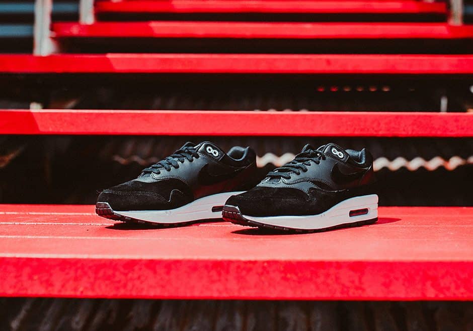 air max 1 rebel skulls