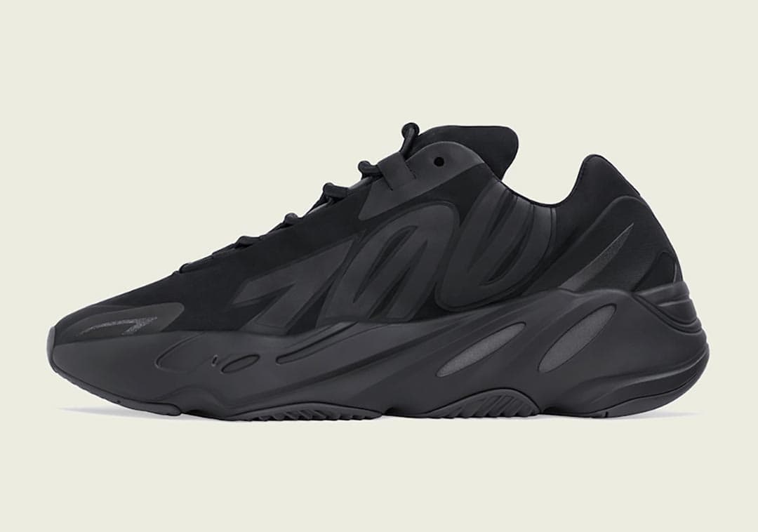 Yeezy 380 mnvn black
