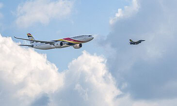 air belgium a 330 and thunder tiger