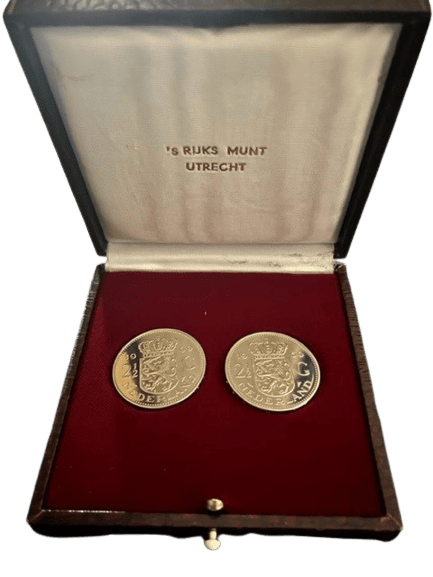 2.5_gulden_1969_Proof_vis_cadeau_muntmeester_Hengel_aan_nieuwe_muntmeester