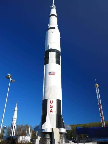 A full sized replica of the Saturn V space ship in Huntsville, Alabama
