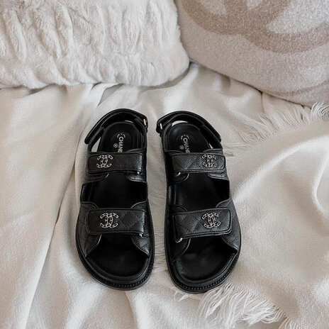 dunlop sparkly flip flops