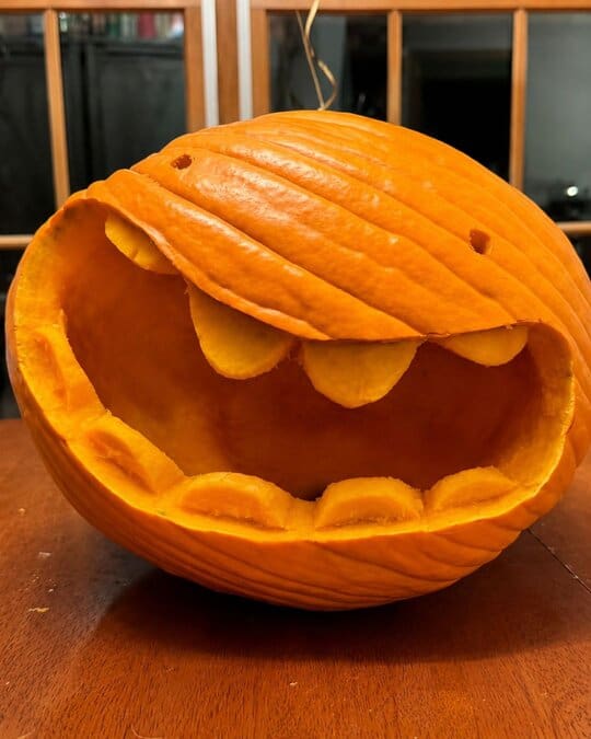 Giant Chomping Pumpkin