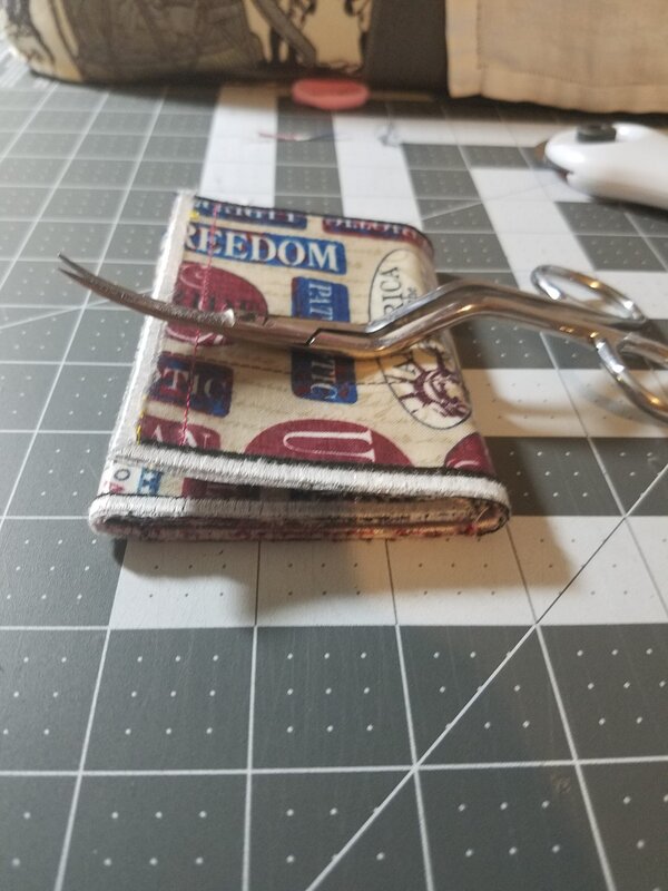 Tri-Fold Wallet for 300x200 hoop and directions - Image 4