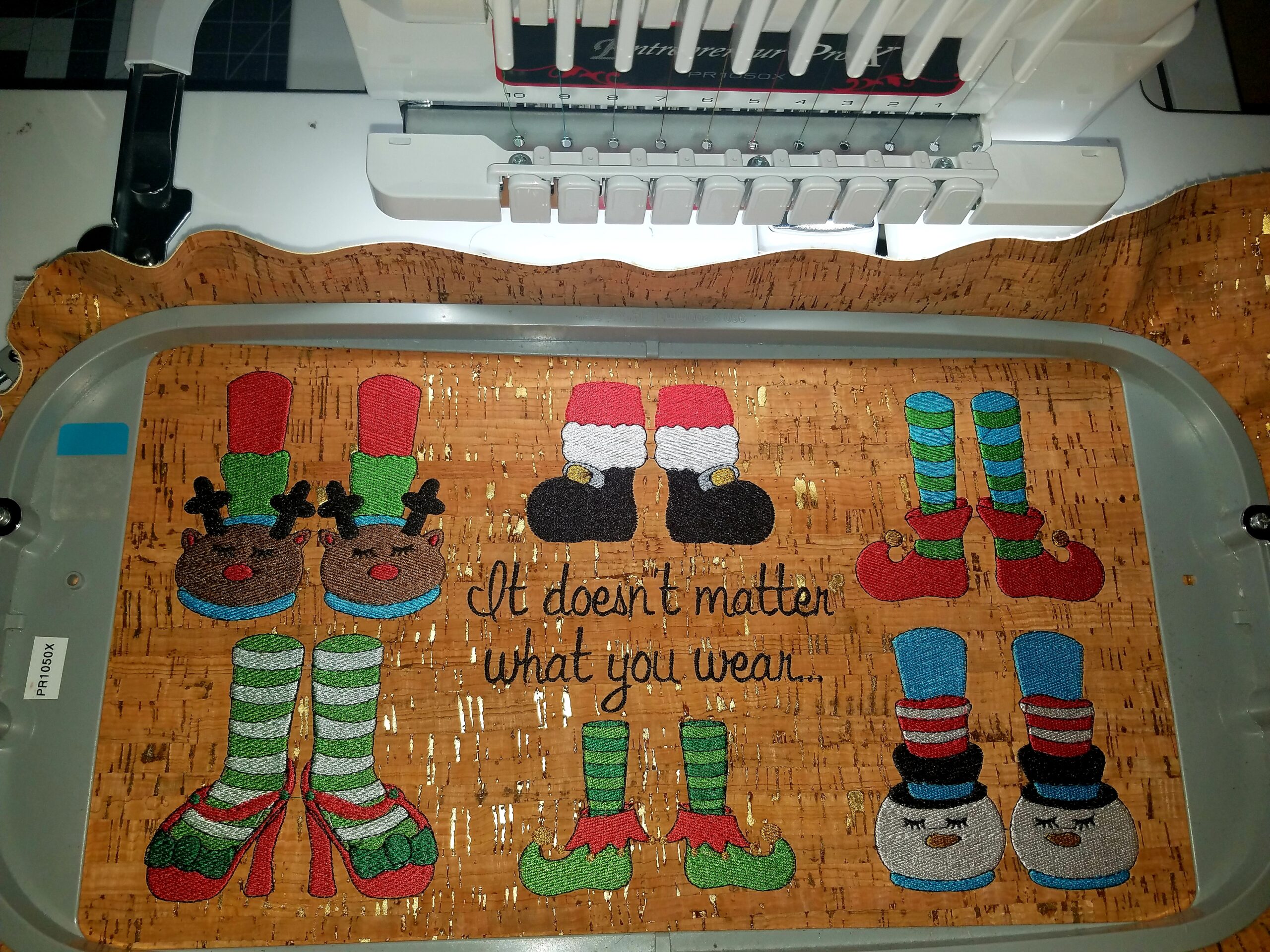 Festive feet Entire Collection : 16 designs, 15 for 4x4 hoop